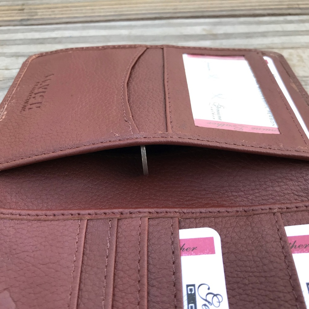 Supreme Leather Passport Cover Brown Handmade - Picture 6 of 8